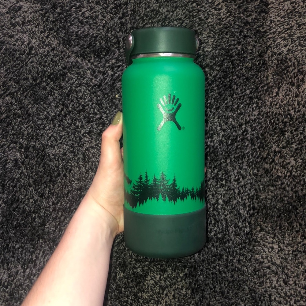 HYDRO FLASK Escape Mountains 32oz Wide Mouth